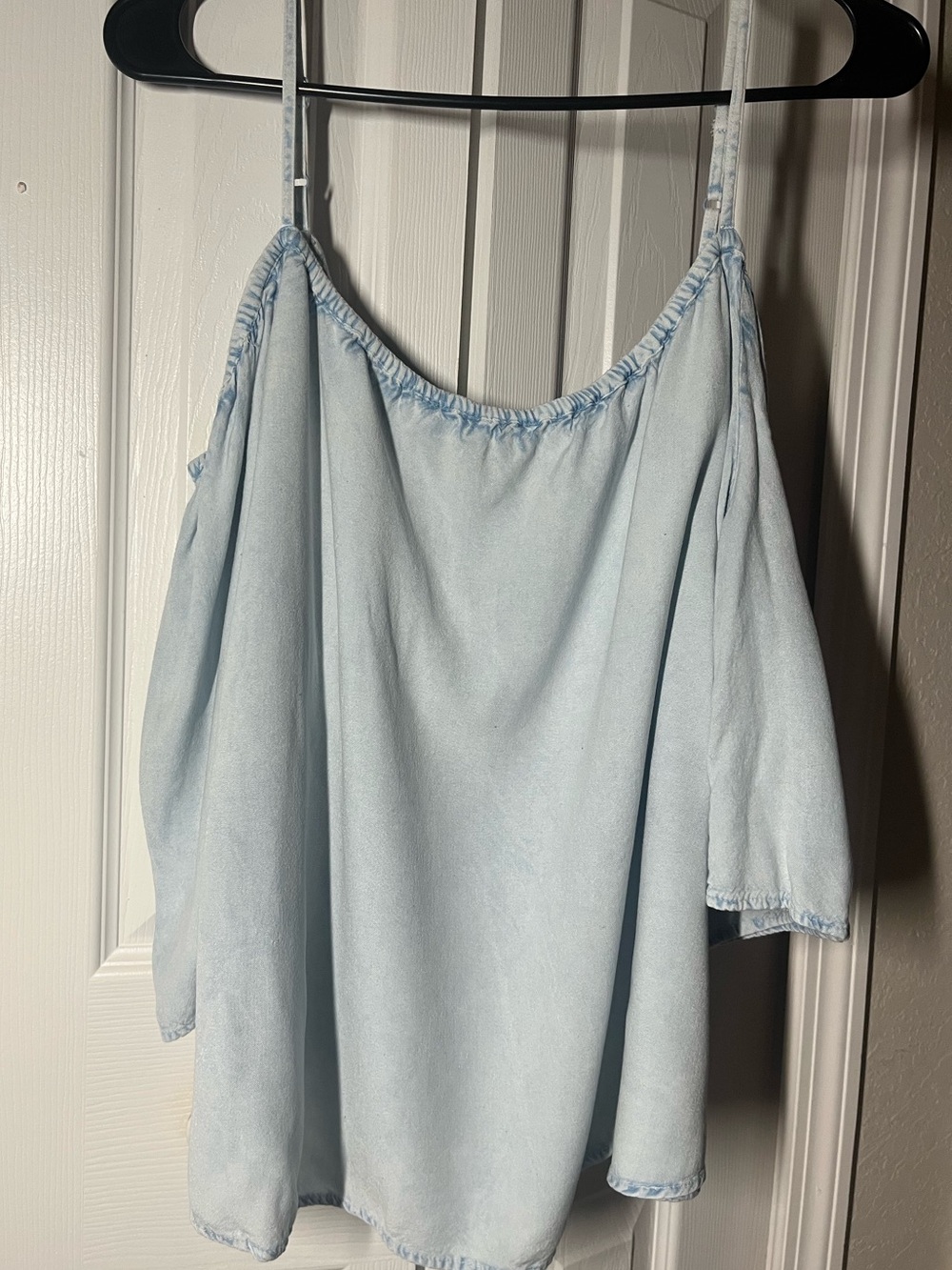 Tramp women’s light blue denim off the shoulder blouse size Large